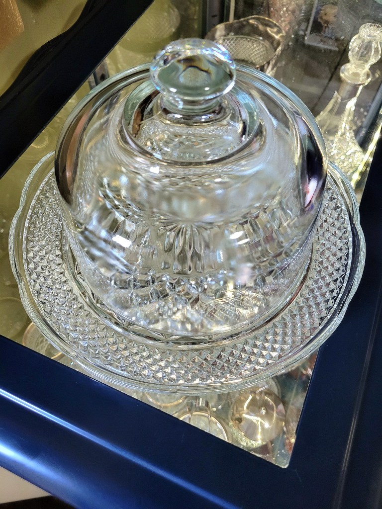 a generic Anchor Hocking cheese dome, paired with a Wexford dinner plate to make a cheeseball serving set. the option works for me because the little dome echoes the shape fo the larger dome used with the Wexford cake stand