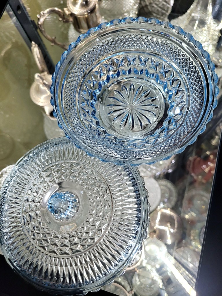 a KIG Indonesia lidded trinket bowl, a knock-off of Wexford's berry bowl.