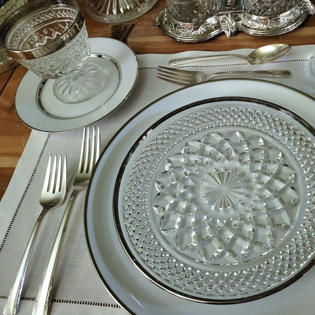 close-up details of the china and Wexford place setting, focusing on the platinum-banded Wexford luncheon plate and stemmed sherbet bowl.